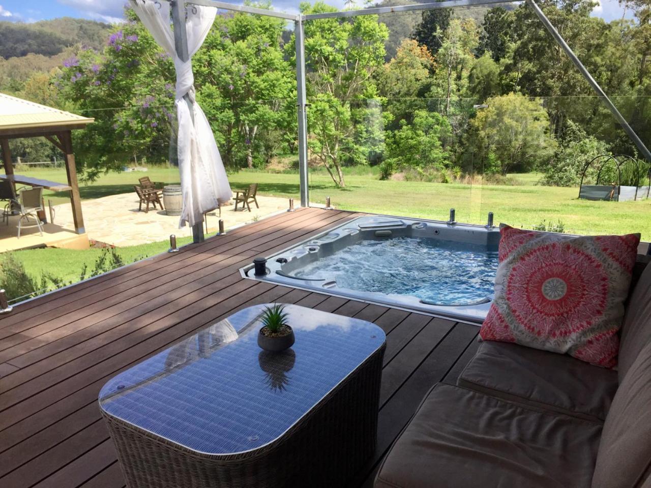 Отель Tuckers Retreat Canungra Экстерьер фото